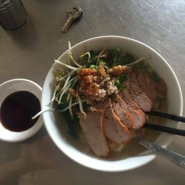 Món ăn- Quán Ăn Lư Gia - Hủ Tiếu Mì & Hoành Thánh