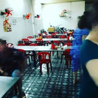 Không gian- Quán Ăn Ly Mì Quảng