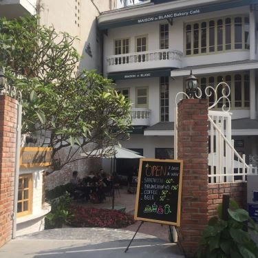 Tổng hợp- Nhà Hàng Maison De Blanc - Bakery & Dessert Cafe