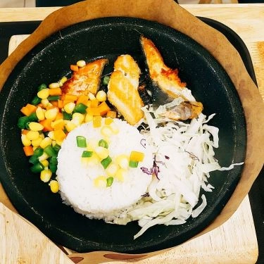 Món ăn- Quán Ăn Mama Xốt - Cơm Chiên & Bò Bít Tết