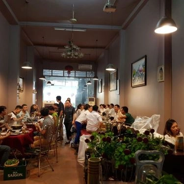 Không gian- Quán Ăn Mẫn Long Quán - Hải Sản Tươi Sống