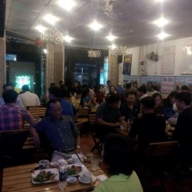 Không gian- Quán Ăn Mạnh Ký - Hải Sản Và Dê