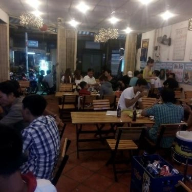 Không gian- Quán Ăn Mạnh Ký - Hải Sản Và Dê