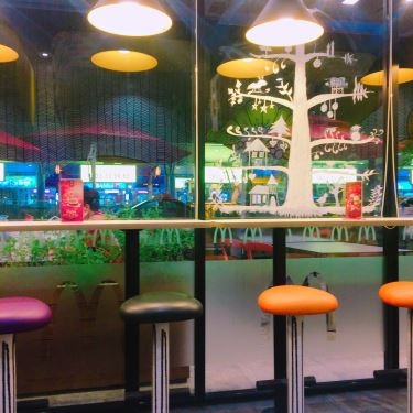 Tổng hợp- Nhà Hàng McDonald's - Sân Bay Tân Sơn Nhất