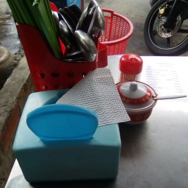 Tổng hợp- Quán Ăn Mì Ốc Hến Dì Lan - Ngô Văn Sở