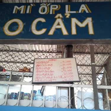 Không gian- Quán Ăn Mì Ốp La O Cẩm