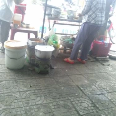 Không gian- Quán Ăn Mì Quảng Phú Chiêm - 50 Phạm Như Xương