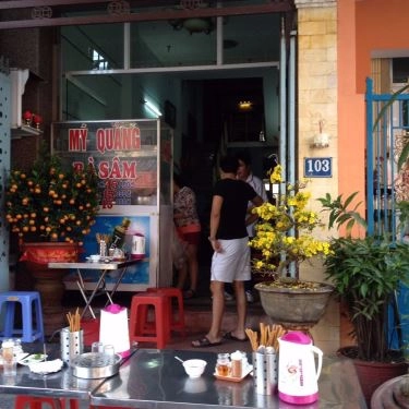 Không gian- Quán Ăn Mì Quảng Bà Sâm - Phạm Cự Lượng