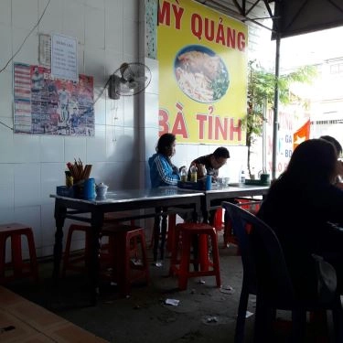 Không gian- Quán Ăn Mì Quảng Bà Tỉnh