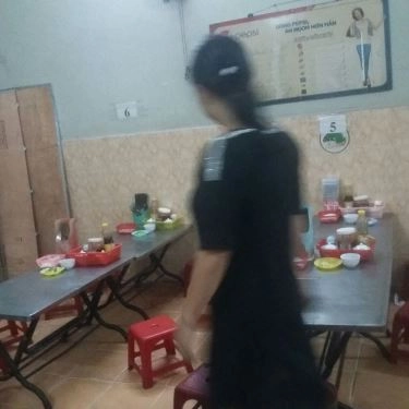 Không gian- Quán Ăn Mì Quảng Nha Trang