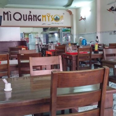 Không gian- Quán Ăn Mì Quảng Mỹ Sơn - Hồng Lạc