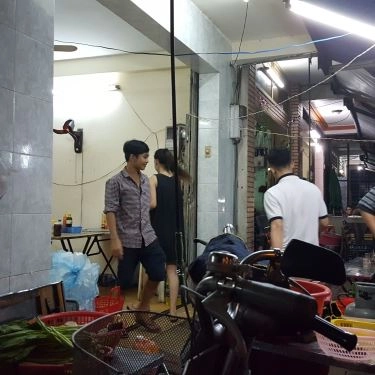 Không gian- Quán Ăn Mì Xào Giòn 192 - Điện Biên Phủ
