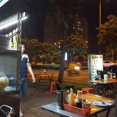 Không gian- Quán Ăn Mì Xào Giòn 192 - Điện Biên Phủ