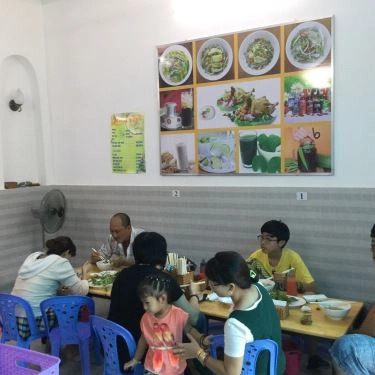 Không gian- Quán Ăn Miến Phở Gà 48