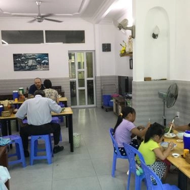 Không gian- Quán Ăn Miến Phở Gà 48
