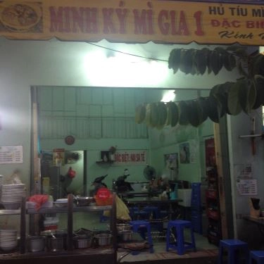 Không gian- Quán Ăn Minh Ký Mì Gia 1