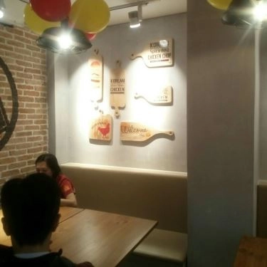 Tổng hợp- Quán Ăn Mom's Touch - Chicken & Burger