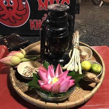 Tổng hợp- Quán Ăn Mon Mon - Cà Ri Mực Khổng Lồ