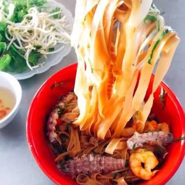 Món ăn- Mụ Sấu - Mì Bay & Lẩu 1 Người