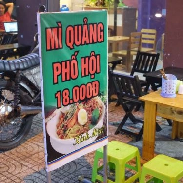 Không gian- Quán Ăn Mì Quảng Phố Hội - Phạm Văn Bạch