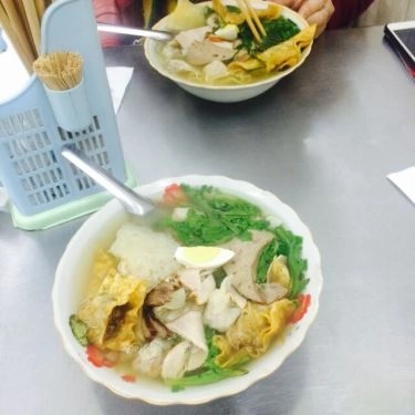 Món ăn- Quán Ăn Bà Hồng - Mì Vằn Thắn & Sủi Cảo Gia Truyền