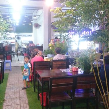Không gian- Quán Ăn AHA - Nem Nướng Nha Trang