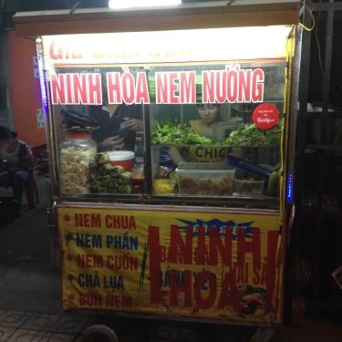 Không gian- Quán Ăn Nem Ninh Hoà - Nem Nướng & Bún Cá