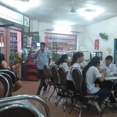 Không gian- Quán Ăn Nem Việt Nam