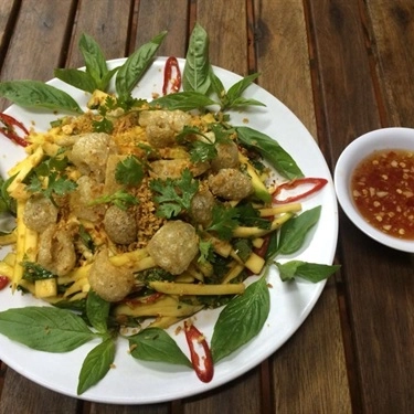 Món ăn- Quán Ăn Ngộ Quán - Cách Mạng Tháng 8