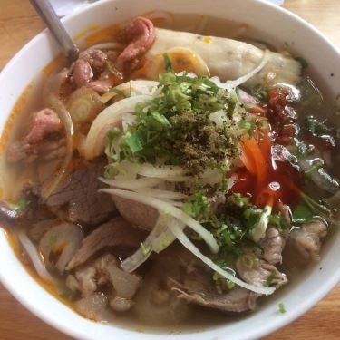 Món ăn- Quán Ăn Ngọc Quỳnh - Bún Bò Huế & Mì Quảng
