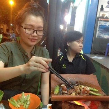 Tổng hợp- Quán Ăn Ngói Đỏ BBQ