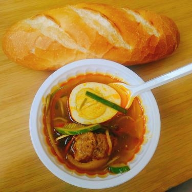 Món ăn- Quán Ăn Nguyên Hồng Quán - Bánh Mì Xíu Mại & Sữa Chua