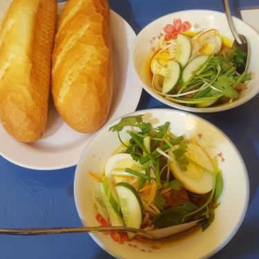 Món ăn- Quán Ăn Nguyên Hồng Quán - Bánh Mì Xíu Mại & Sữa Chua