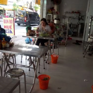 Không gian- Quán Ăn Nguyên Phát - Bún Bò Huế