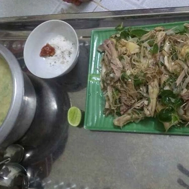 Món ăn- Quán Ăn Nguyệt Trâm - Gà Ta Xé Phay