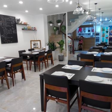 Không gian- Nhà Hàng Pizza Inn - Vũ Tông Phan