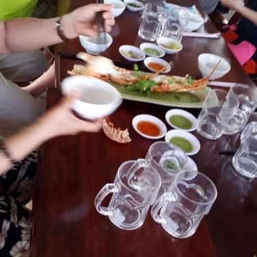 Tổng hợp- Quán Ăn Nhà Bè Hồng Nhàn - Hải Sản Tươi Sống
