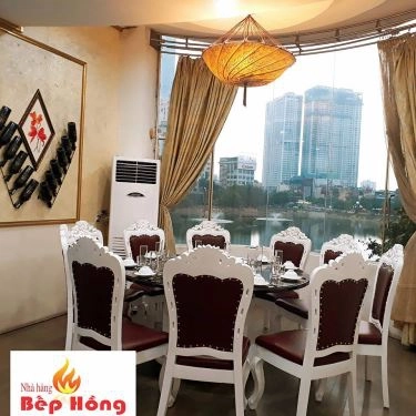 Không gian- Nhà Hàng Bếp Hồng Restaurant