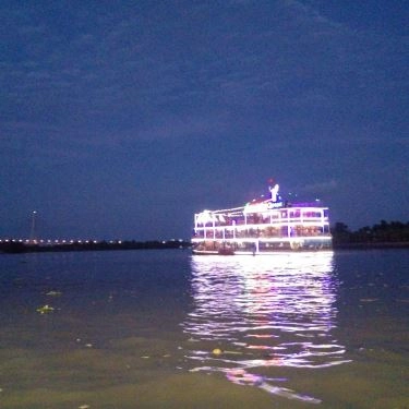 Tổng hợp- Nhà Hàng Du Thuyền Ninh Kiều