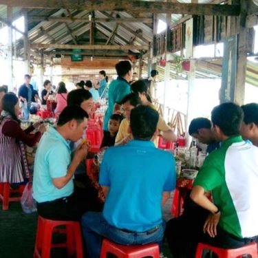 Tổng hợp- Quán Ăn Quán Hải Sản Thủy Triều Cam Ranh