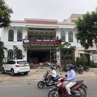 Tổng hợp- Nhà Hàng Số 5 - Dê Leo Núi & Gà Đi Bộ