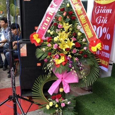 Tổng hợp- Nhà Hàng Số 5 - Dê Leo Núi & Gà Đi Bộ