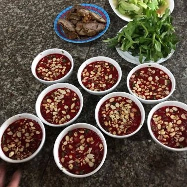 Tổng hợp- Nhà Hàng Số 5 - Dê Leo Núi & Gà Đi Bộ