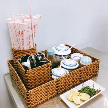 Không gian- Quán Ăn Nha Trang Quán - Hủ Tiếu, Bún & Hải Sản