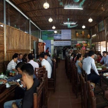 Không gian- Quán Ăn Nhật Linh - Chuyên Vịt