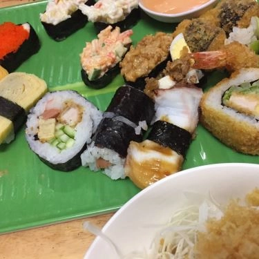 Món ăn- Quán Ăn Những Người Bạn Sushi