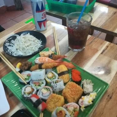 Món ăn- Quán Ăn Những Người Bạn Sushi
