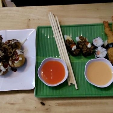 Món ăn- Quán Ăn Những Người Bạn Sushi