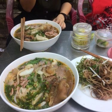 Món ăn- Quán Ăn O Liên - Bún Bò Huế