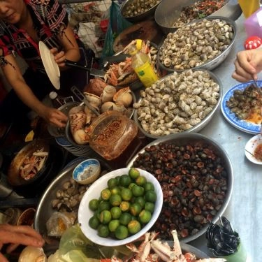 Món ăn- Quán Ăn Quán Ốc - Chợ Hoàng Hoa Thám